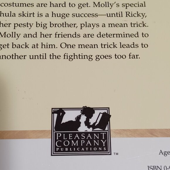 Vintage 1989 Pleasant Company Meet Molly Hardcover Book - Picture 3 of 7